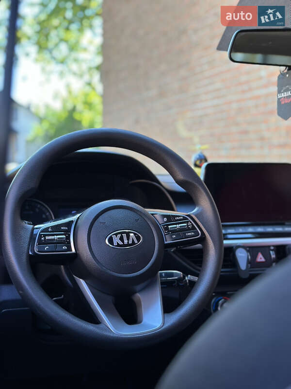 Седан Kia Forte 2019 в Львове