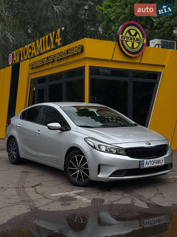 Седан Kia Forte 2016 в Киеве