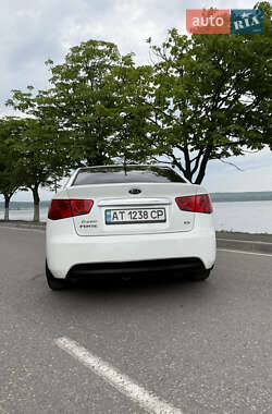 Седан Kia Forte 2013 в 