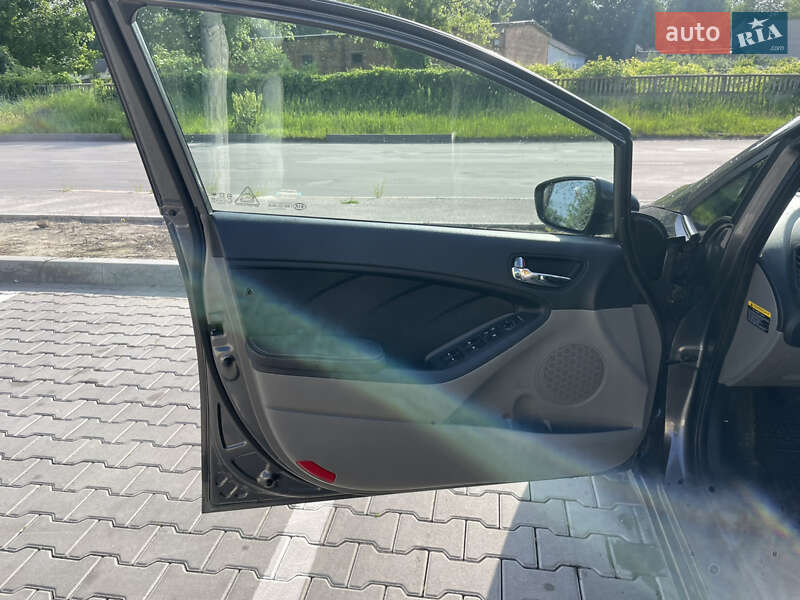 Седан Kia Forte 2013 в Виннице