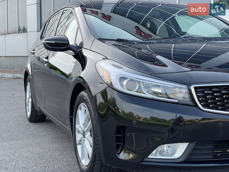 Хетчбек Kia Forte 2016 в Білій Церкві