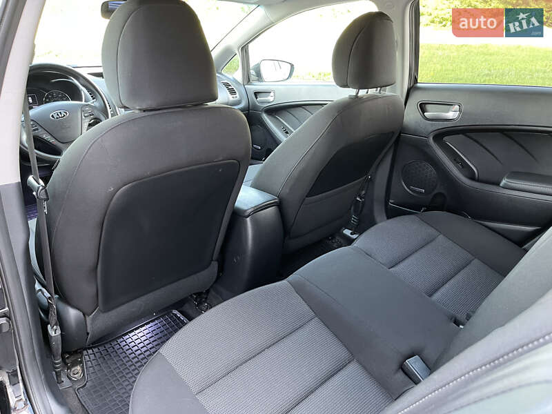 Хетчбек Kia Forte 2016 в Білій Церкві