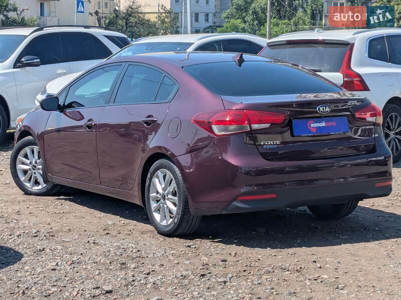 Седан Kia Forte 2016 в Киеве
