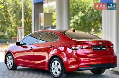 Седан Kia Forte 2017 в 