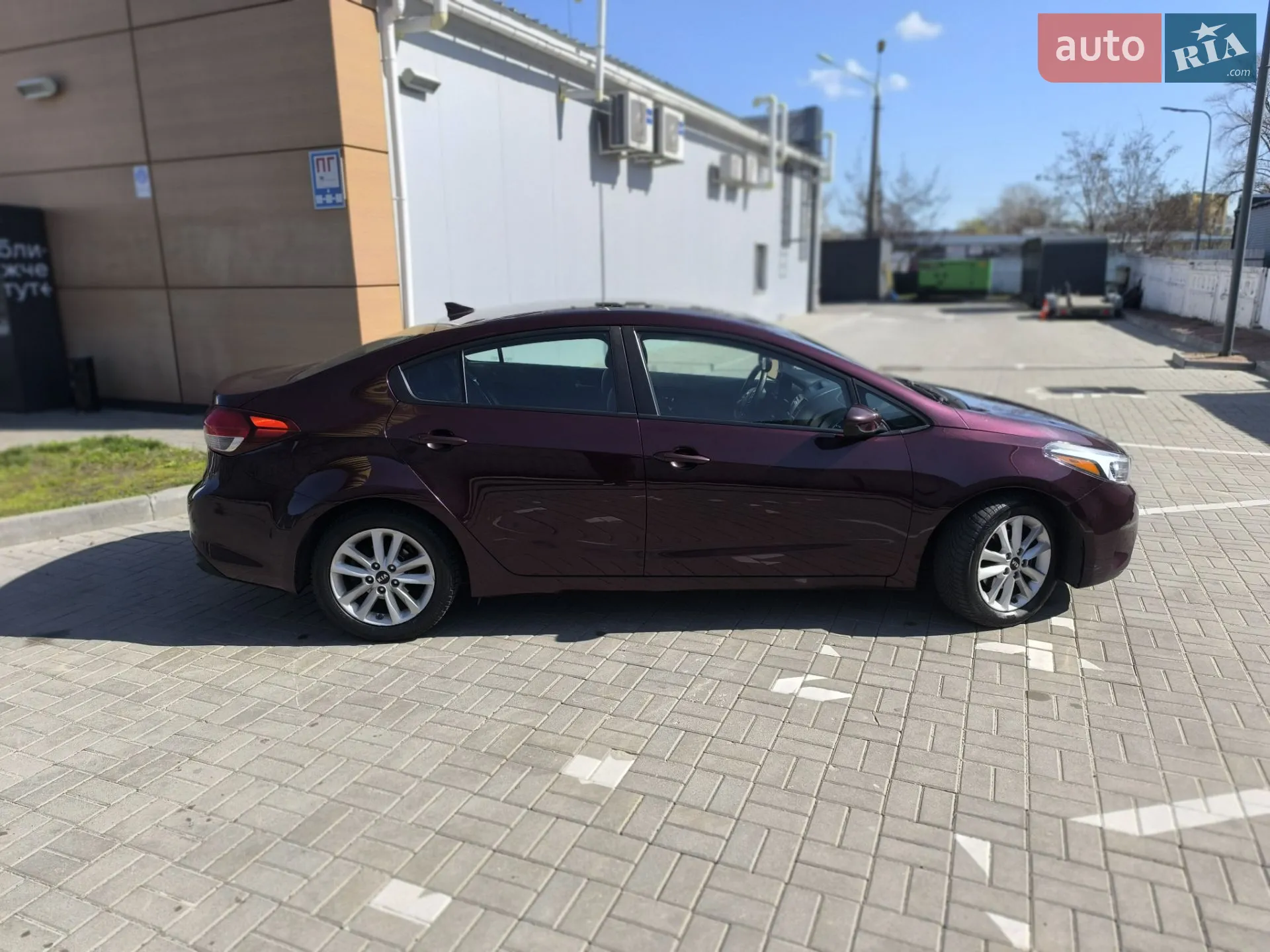 2016 Kia Forte - мініатюра 3