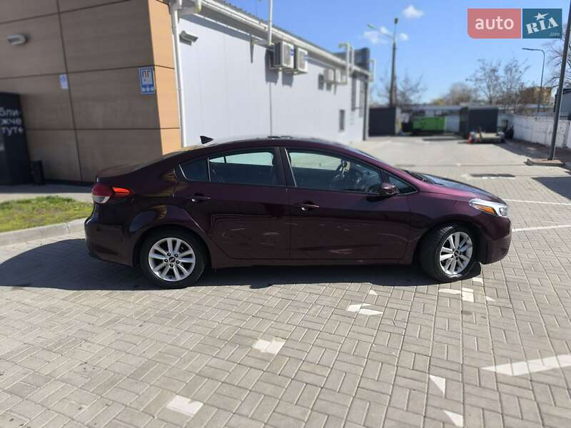 Седан Kia Forte 2016 в Киеве фото 3 Седан Kia Forte 2016 в Киеве