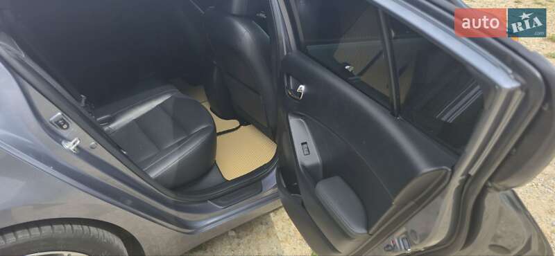 Хэтчбек Kia Forte 2017 в Умани