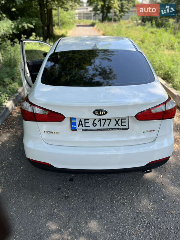 Седан Kia Forte 2015 в Першотравенске