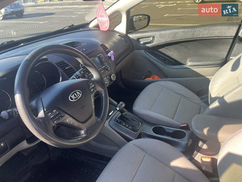 Седан Kia Forte 2015 в Чернігові