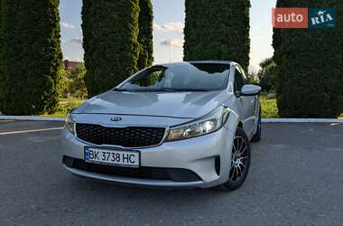Седан Kia Forte 2017 в Дубно