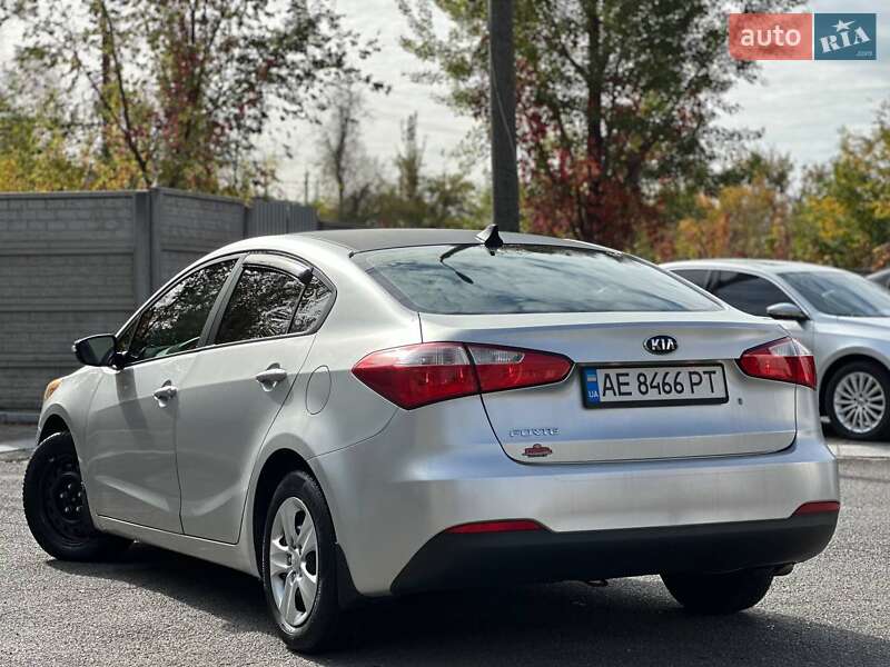Седан Kia Forte 2013 в Кривому Розі фото 5 Седан Kia Forte 2013 в Кривому Розі