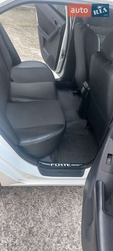 Седан Kia Forte 2012 в Нетішині фото 14 Седан Kia Forte 2012 в Нетішині