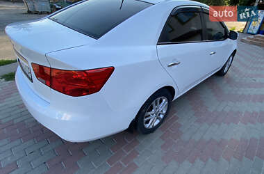 Седан Kia Forte 2012 в 