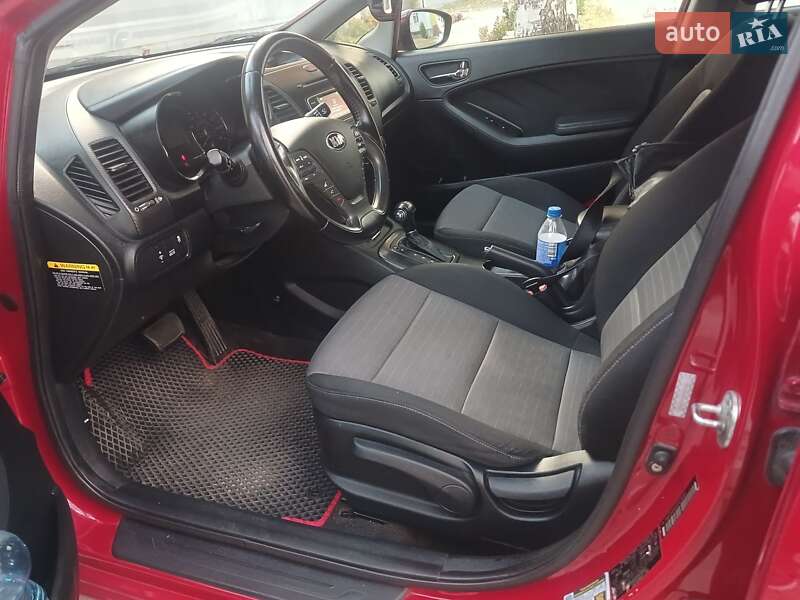 Седан Kia Forte 2013 в Павлограде