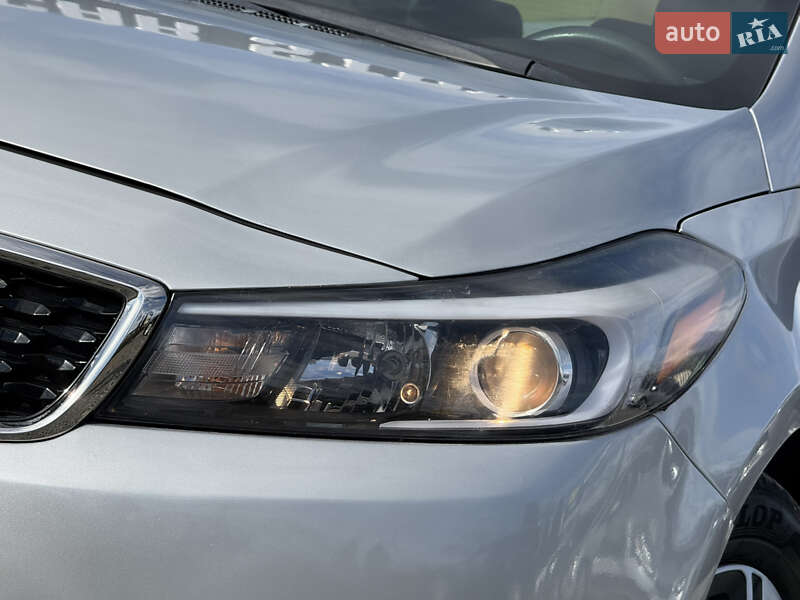 Седан Kia Forte 2017 в Стрые