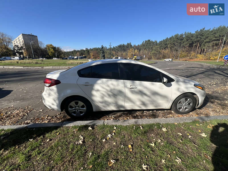 Седан Kia Forte 2016 в Киеве