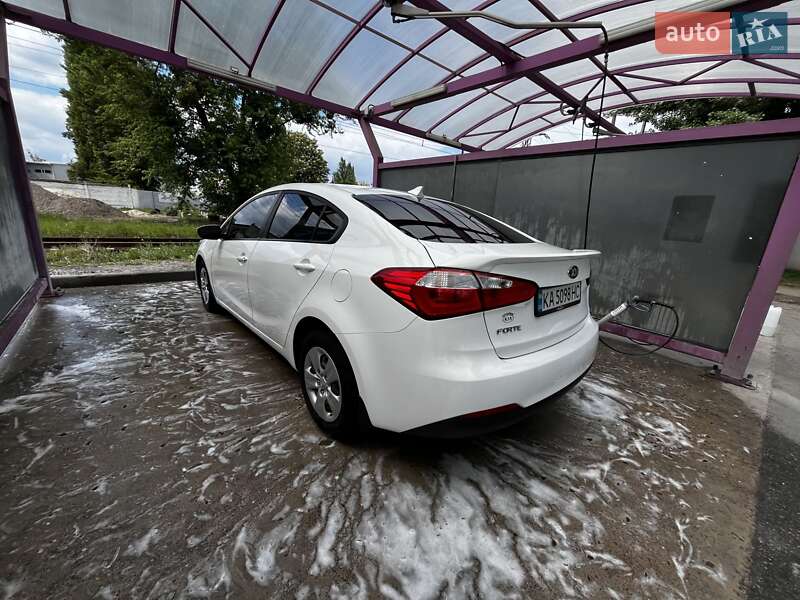 Седан Kia Forte 2016 в Киеве