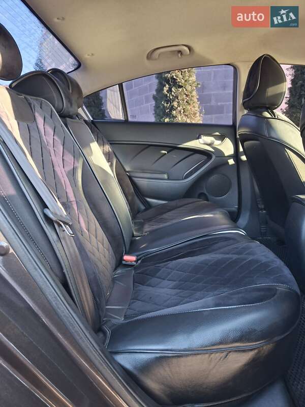 Седан Kia Forte 2017 в Кропивницком