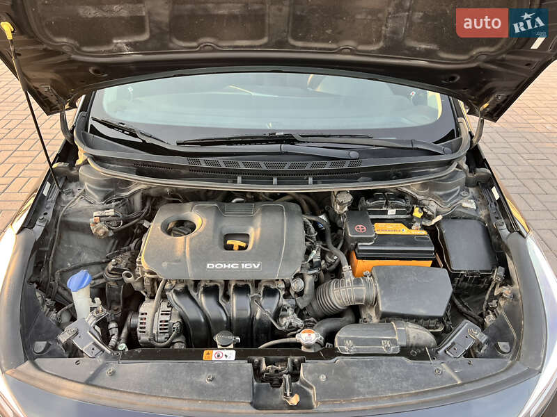 Седан Kia Forte 2018 в Киеве фото 25 Седан Kia Forte 2018 в Киеве