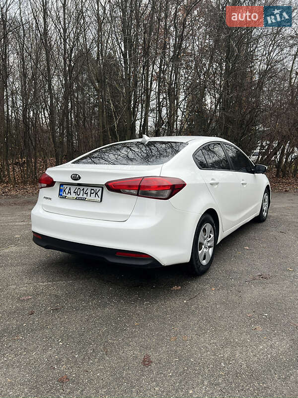 Седан Kia Forte 2016 в Киеве фото 4 Седан Kia Forte 2016 в Киеве