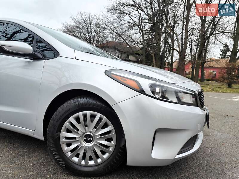 Седан Kia Forte 2016 в Киеве