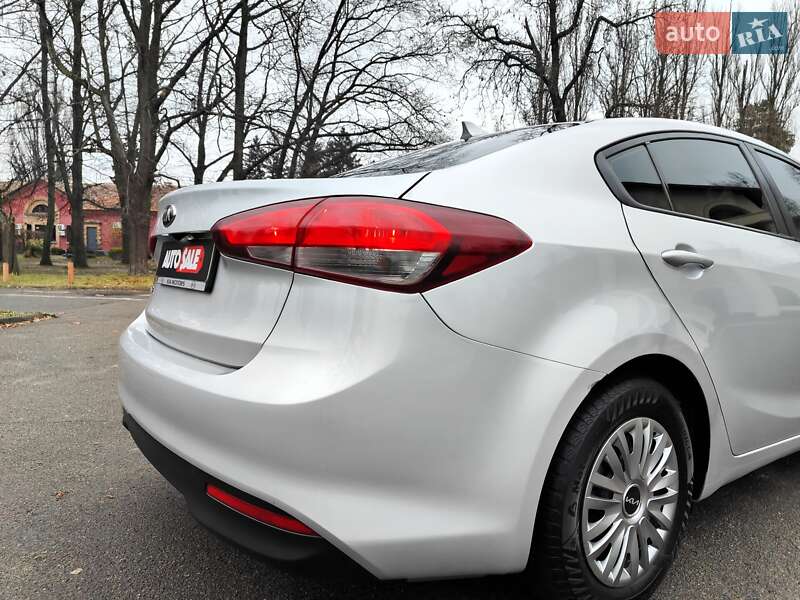 Седан Kia Forte 2016 в Киеве