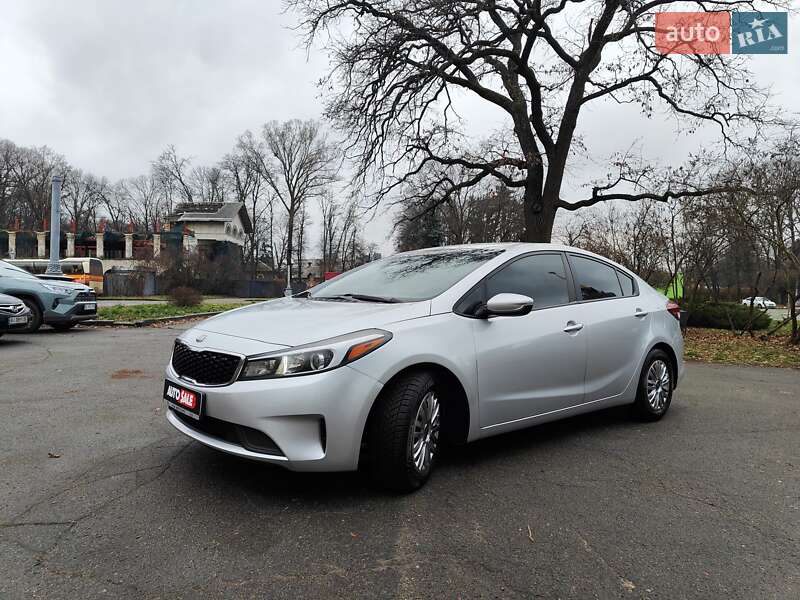 Седан Kia Forte 2016 в Киеве