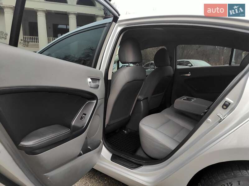 Седан Kia Forte 2016 в Киеве