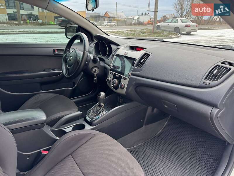 Купе Kia Forte 2011 в Виннице фото 47 Купе Kia Forte 2011 в Виннице
