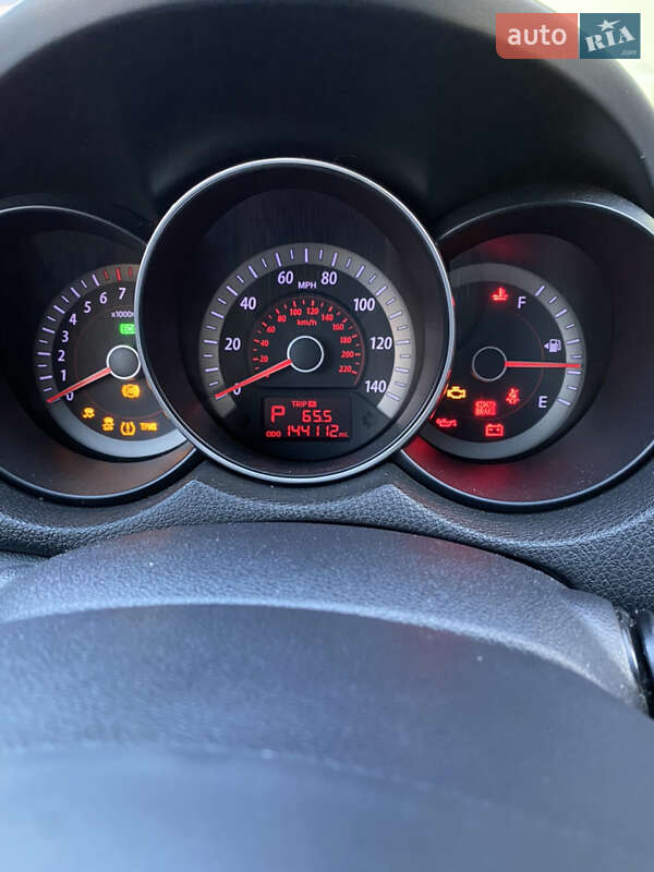 Седан Kia Forte 2010 в Киеве