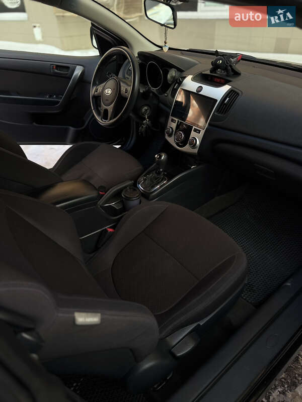 Купе Kia Forte 2011 в Харькове
