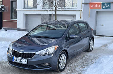 Хетчбек Kia Forte 2015 в Києві