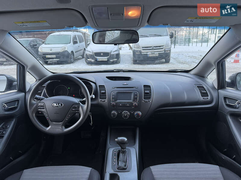 Хэтчбек Kia Forte 2015 в Киеве