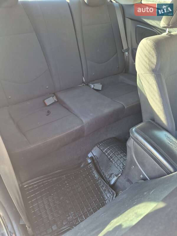 Купе Kia Forte 2010 в Киеве