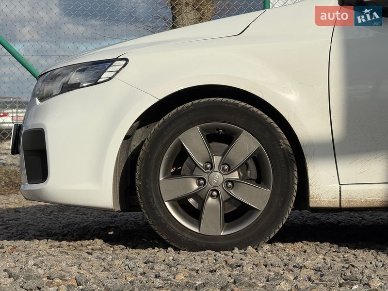 Купе Kia Forte 2011 в Вінниці