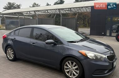 Седан Kia Forte 2015 в Дніпрі