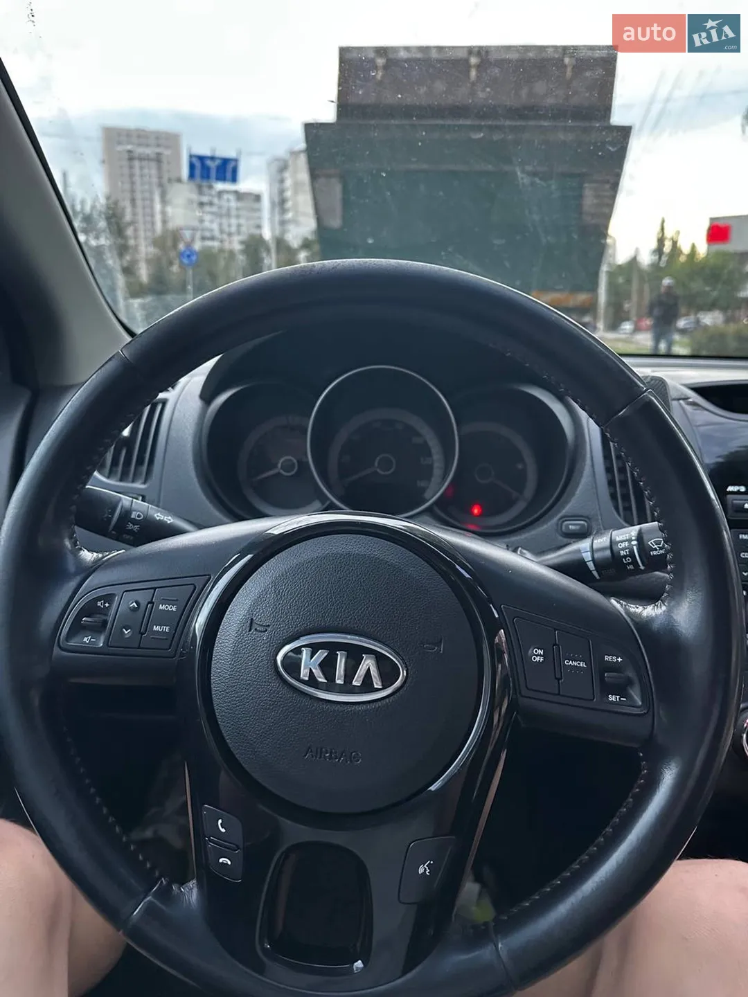 2011 Kia Forte - мініатюра 10