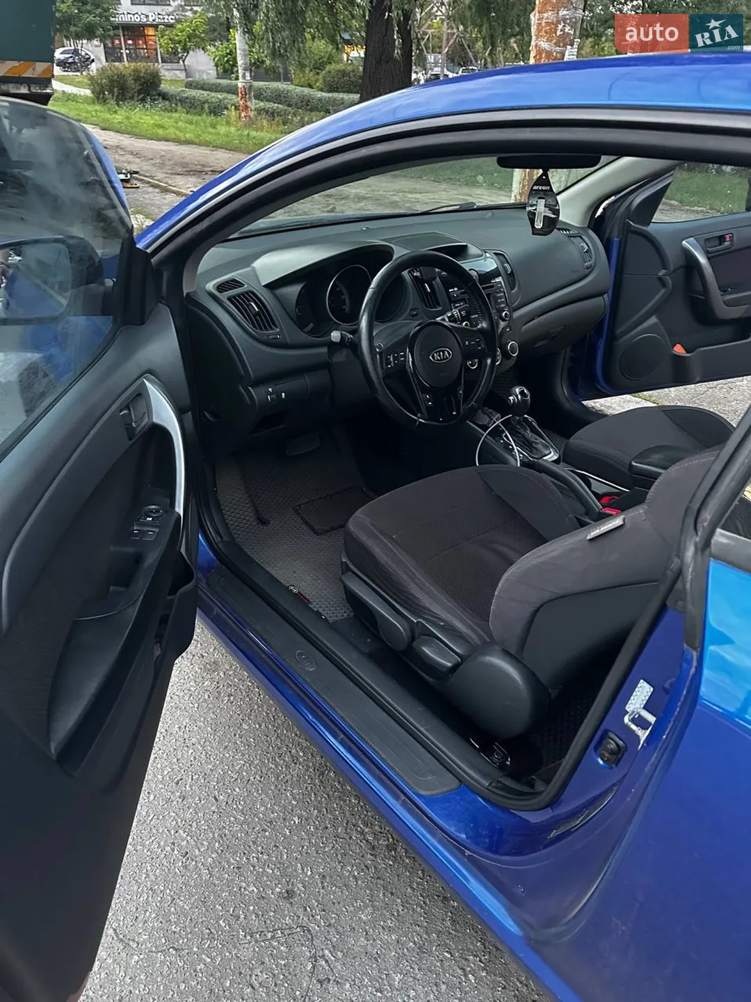 2011 Kia Forte - мініатюра 9