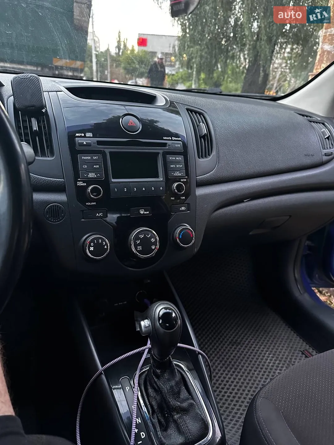 2011 Kia Forte - мініатюра 11