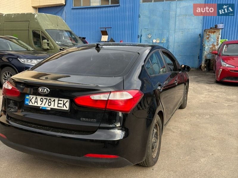 Седан Kia Forte 2016 в Киеве фото 5 Седан Kia Forte 2016 в Киеве
