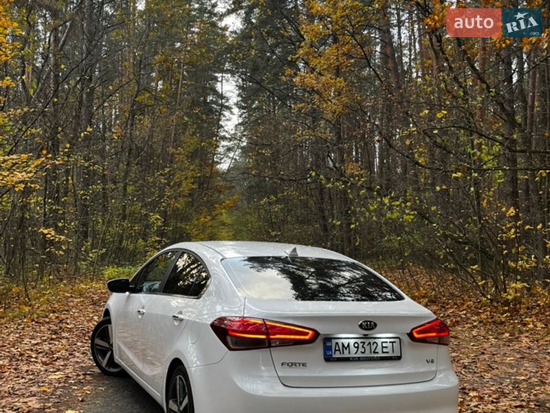 Седан Kia Forte 2016 в Житомире фото 3 Седан Kia Forte 2016 в Житомире