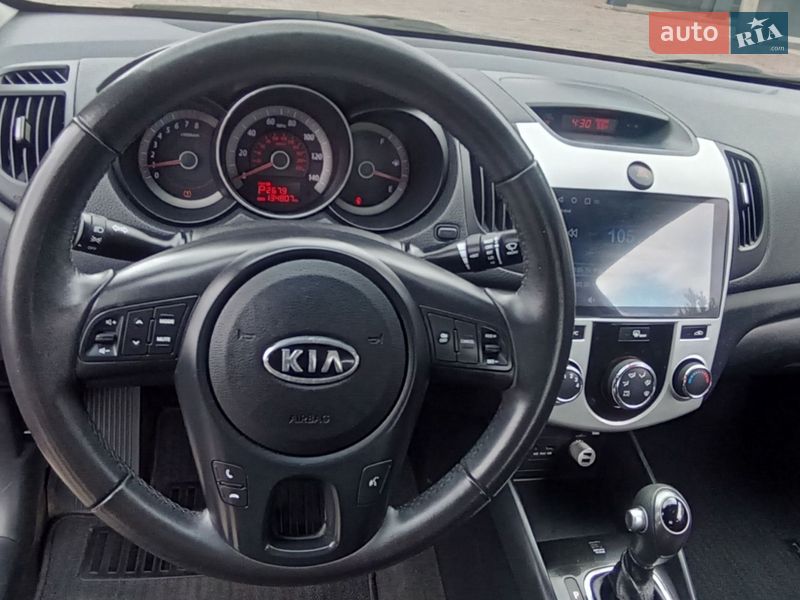 Купе Kia Forte 2011 в Харькове