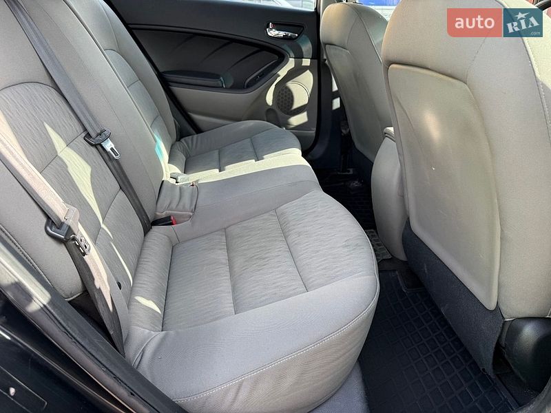 Седан Kia Forte 2015 в Киеве