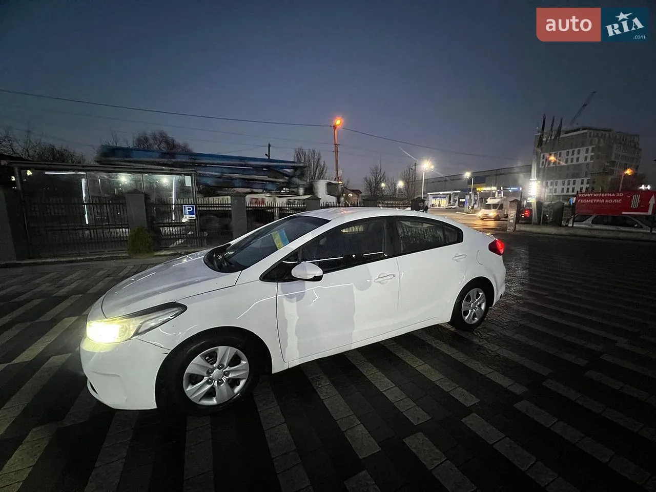 2018 Hyundai Elantra - мініатюра 12