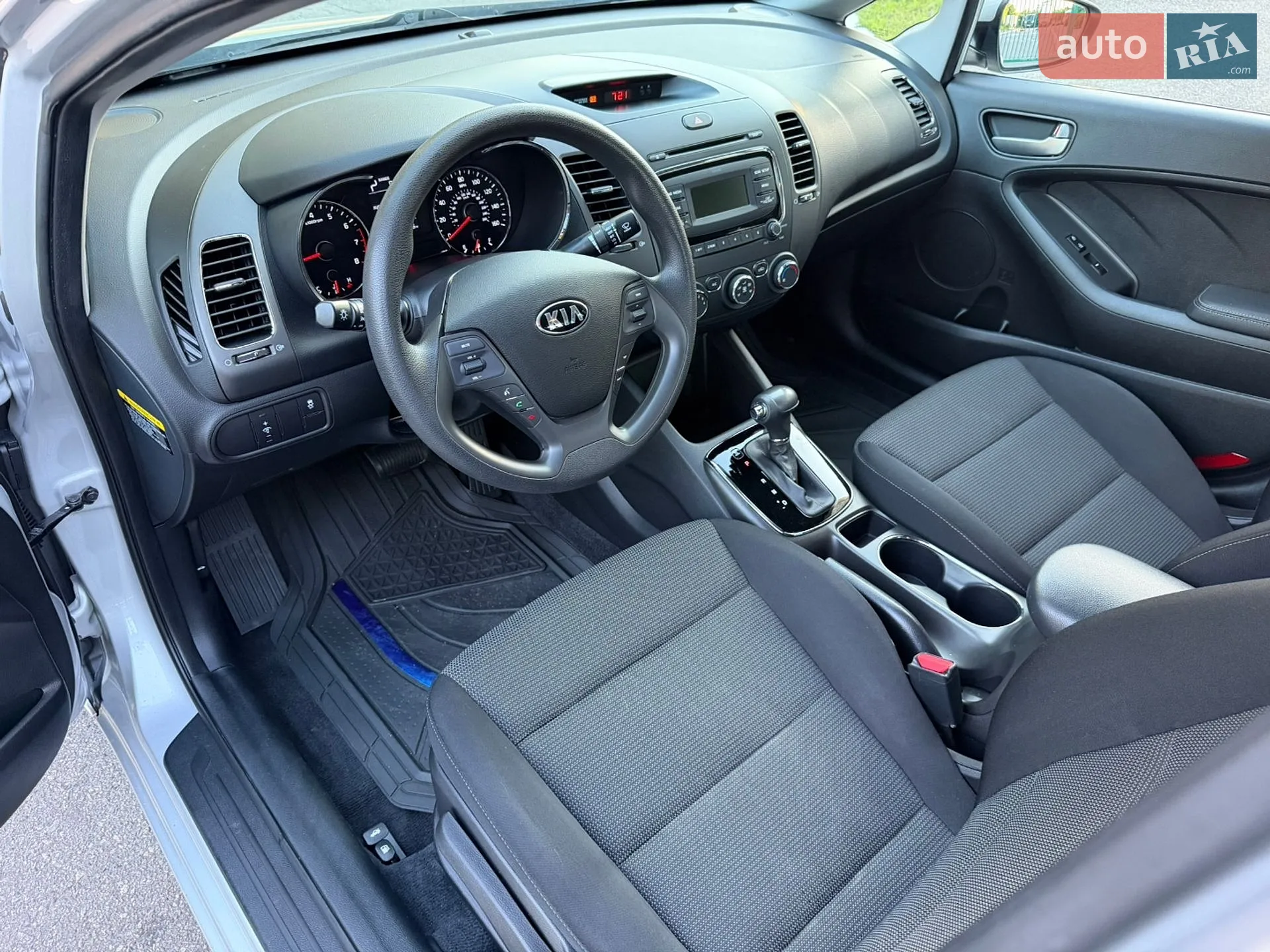 2017 Kia Forte - мініатюра 18