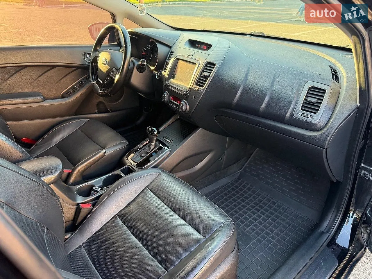 2016 Kia Forte - мініатюра 12