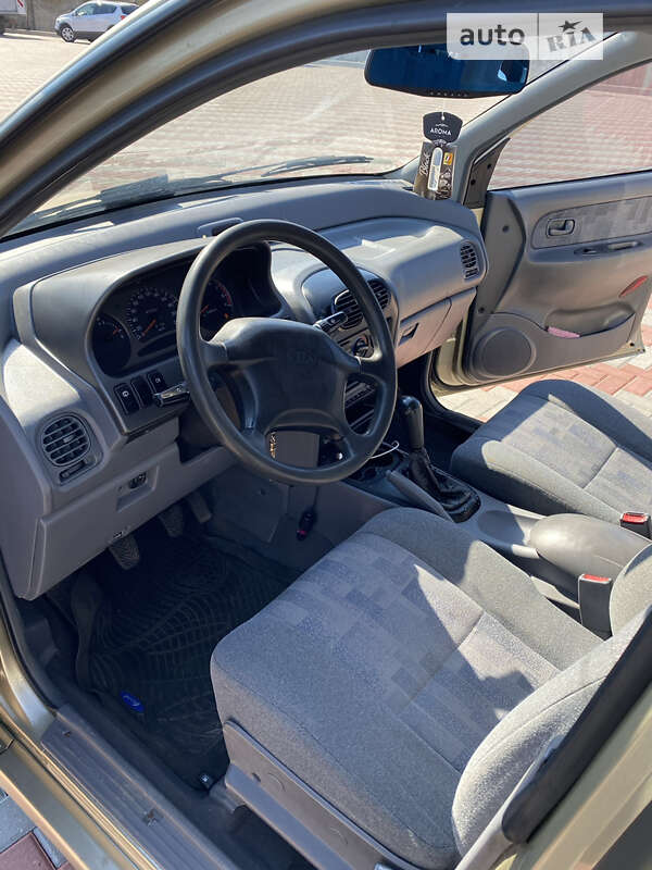 Минивэн Kia Joice 2002 в Белой Церкви