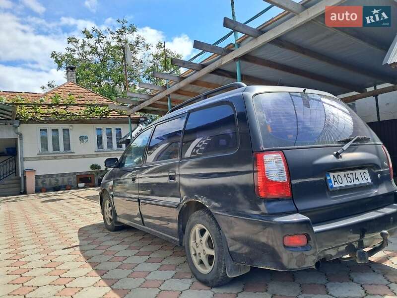 Минивэн Kia Joice 1999 в Хусте