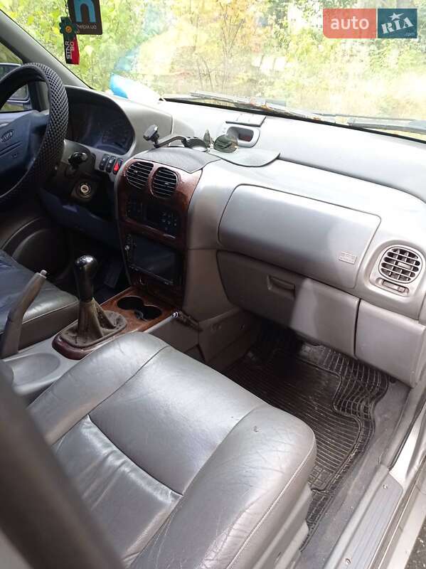 Минивэн Kia Joice 2000 в Киеве