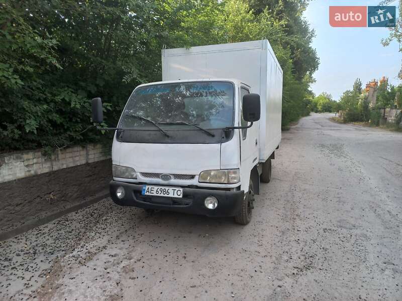 Kia K3000 2001